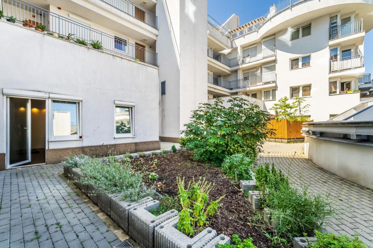 Bpr Garay With Rooftop Terrace & A/c Apartamento *