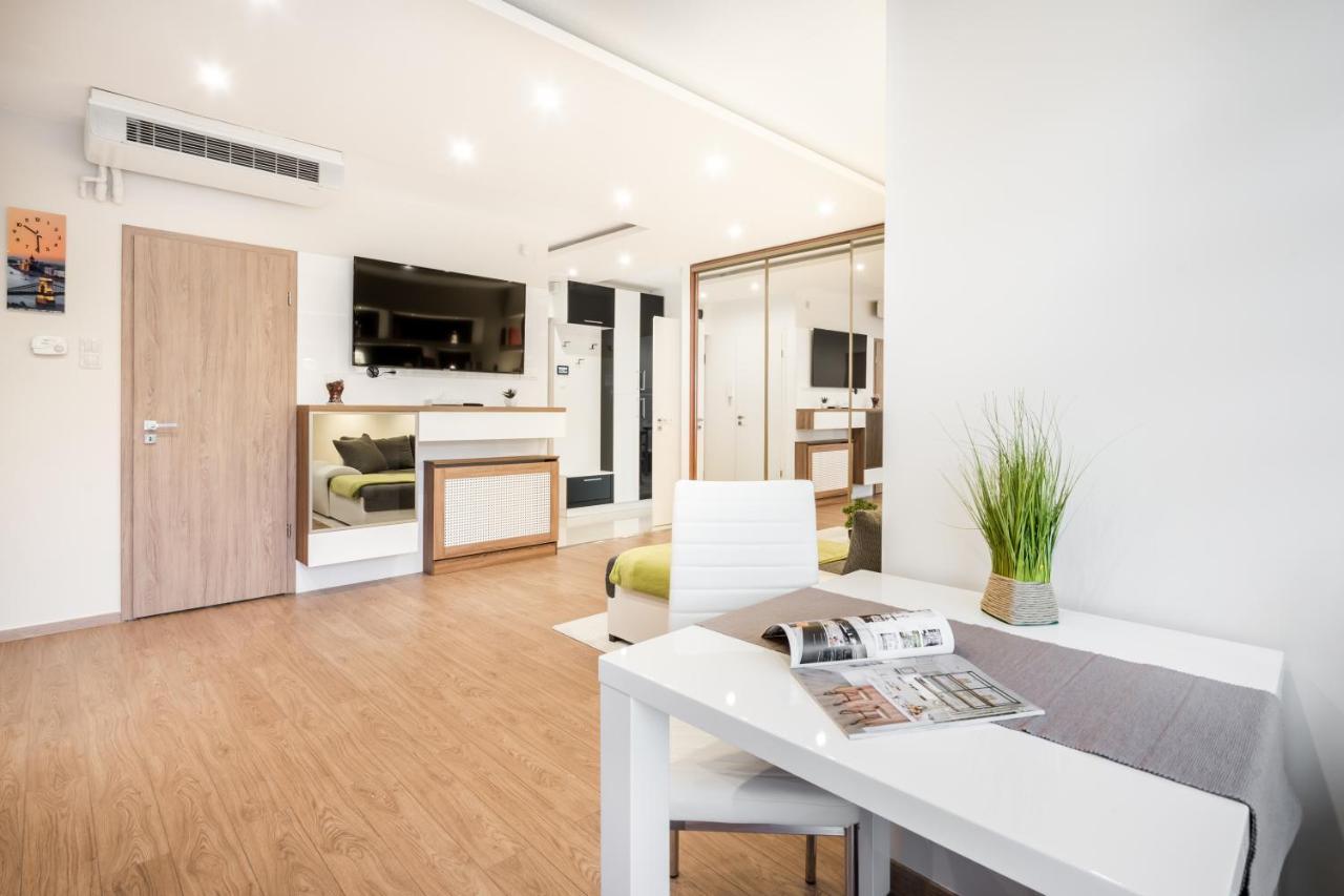 Bpr Garay With Rooftop Terrace & A/c Apartamento *